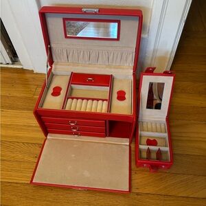 Deluxe Wolf Palermo Jewelry box with mini travel case